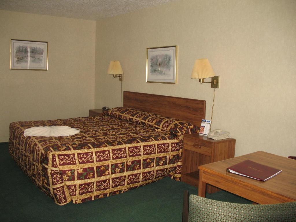 Great Lakes Inn Mackinaw City Exterior foto